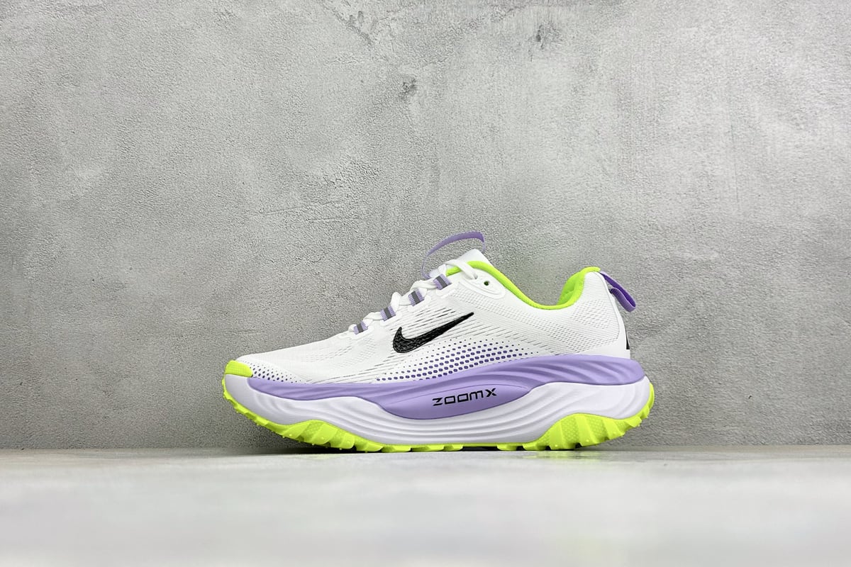 耐克 Nike ACG VOMERO TRAIL 防滑耐磨运动跑步鞋 白紫绿 正面实拍图