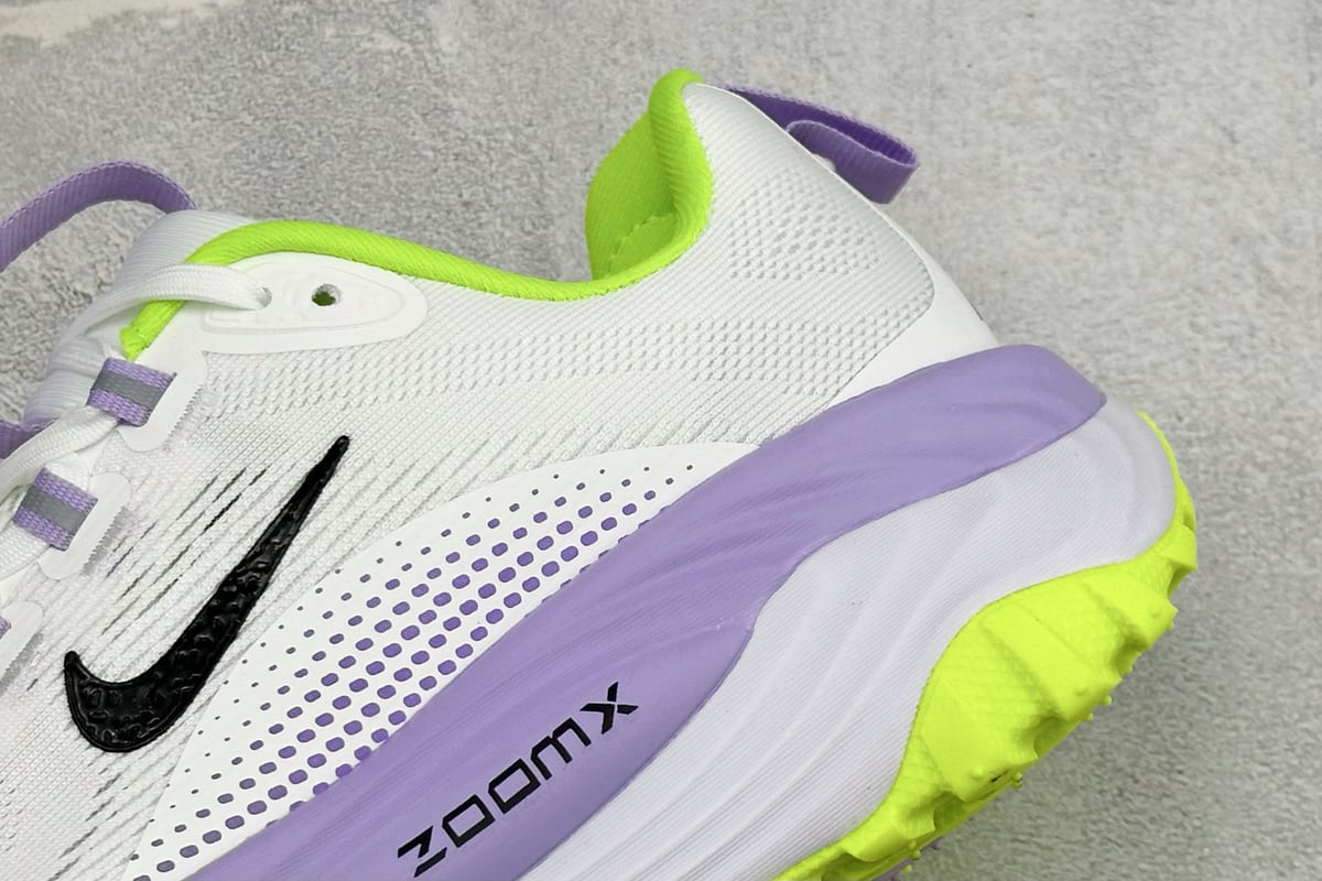 耐克 Nike ACG VOMERO TRAIL 防滑耐磨运动跑步鞋 白紫绿 细节实拍图