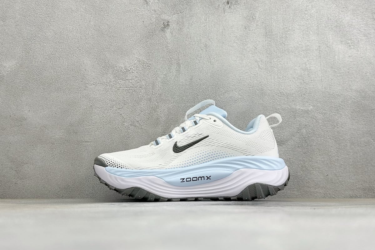 耐克 Nike ACG VOMERO TRAIL 白蓝黑防滑耐磨跑步鞋 正面实拍图
