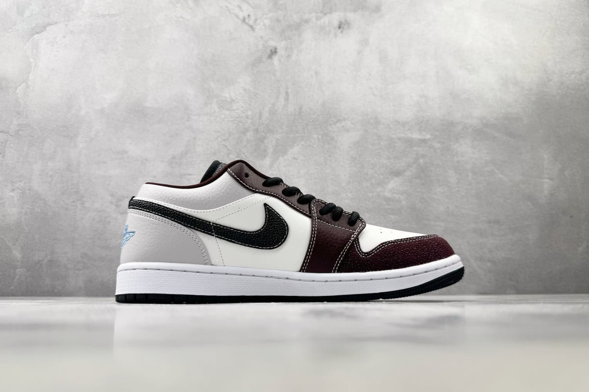 乔丹 Air Jordan 1 GCEL 顶峰白 侧面实拍图