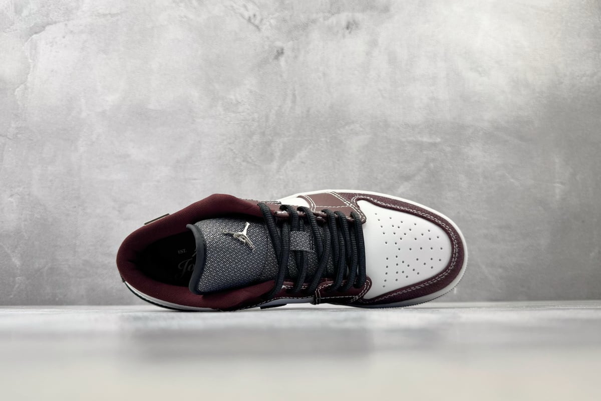 乔丹 Air Jordan 1 白红 背面实拍图