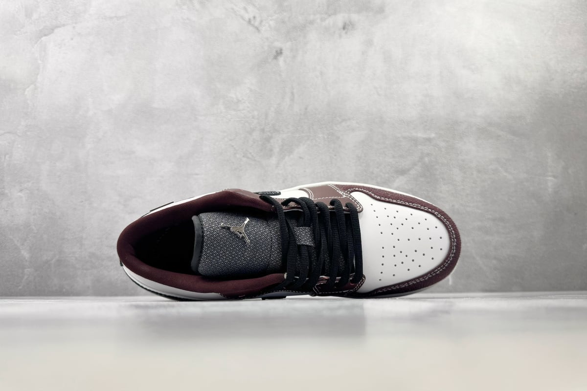 乔丹 Air Jordan 1 白红 背面实拍图