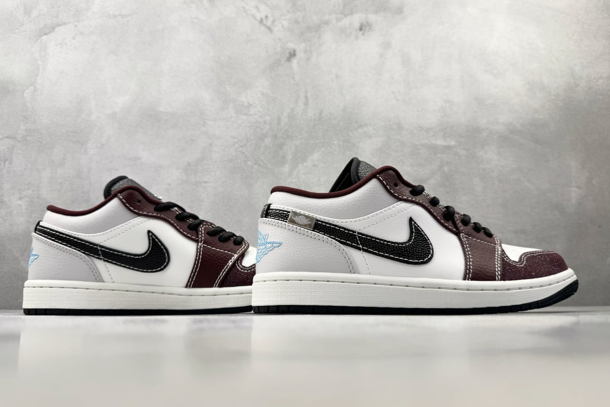 乔丹 Air Jordan 1 白红 鞋底实拍图