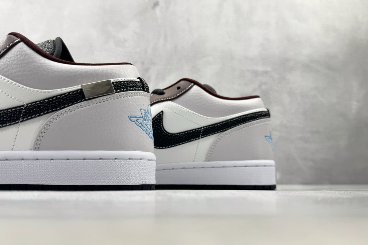 乔丹 Air Jordan 1 GCEL 顶峰白 上脚实拍图