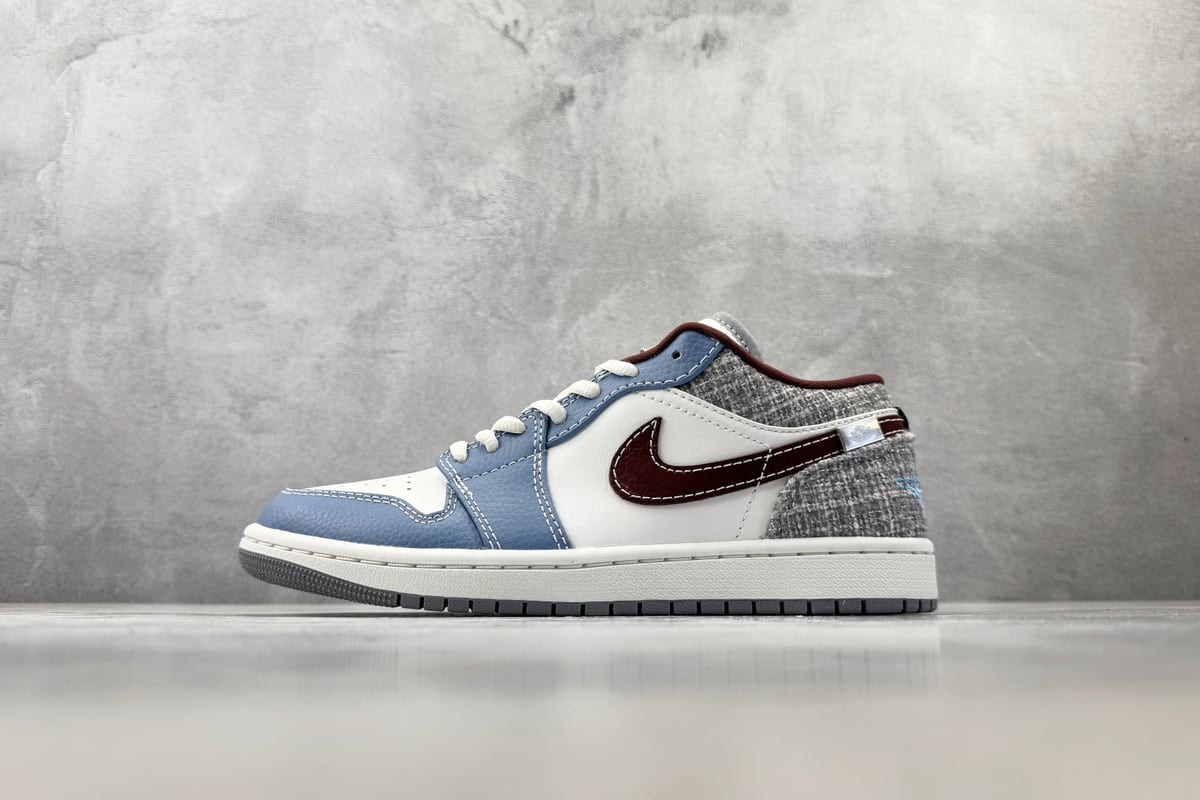 乔丹 Air Jordan 1 白蓝褐色 正面实拍图