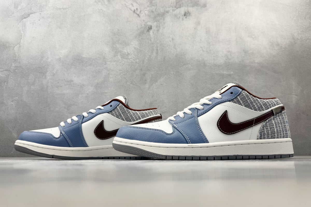 乔丹 Air Jordan 1 白蓝褐色 鞋跟实拍图
