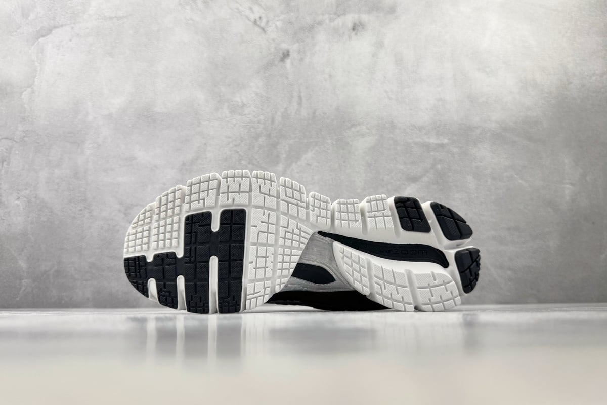 耐克 Nike Zoom Skylon 11 黑色 鞋头实拍图