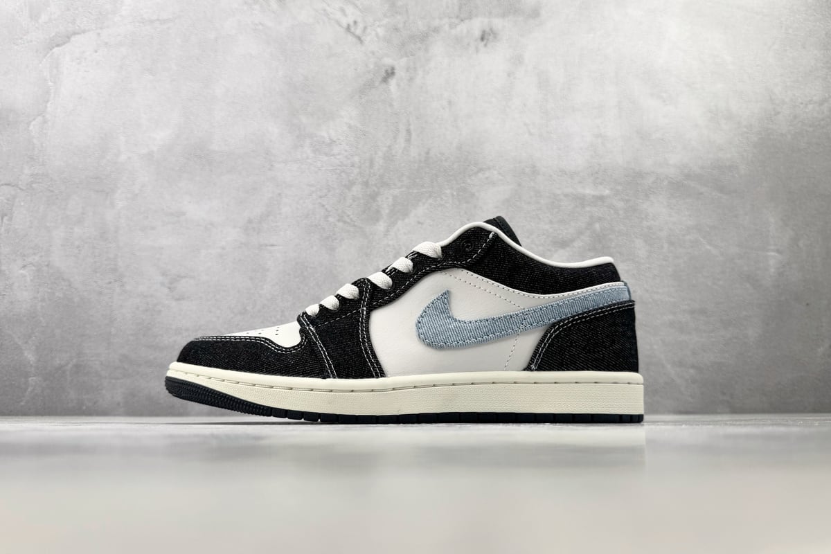 乔丹 Air Jordan 1 SE 蓝白色 正面实拍图