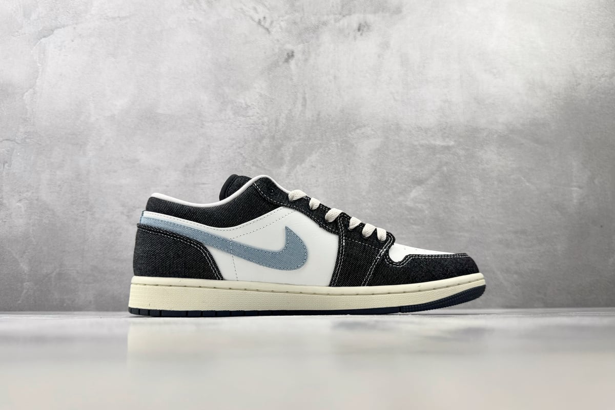 乔丹 Air Jordan 1 SE 蓝白色 侧面实拍图
