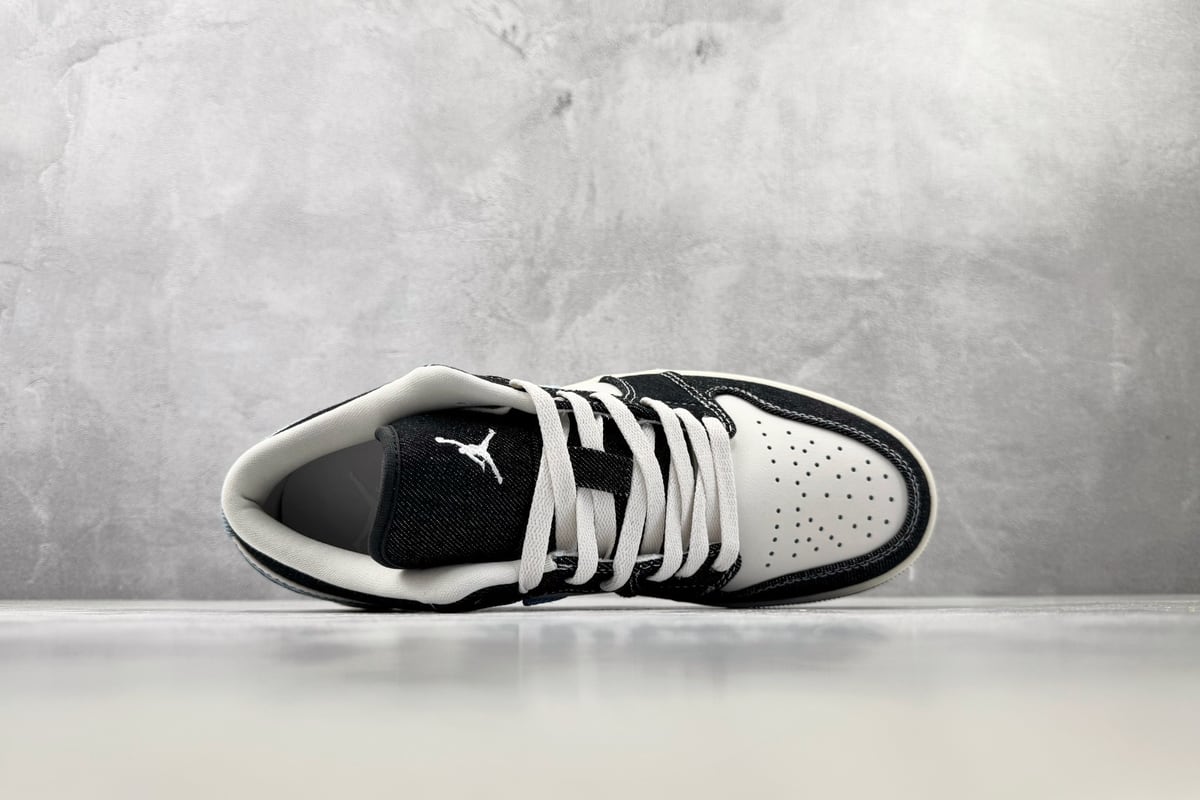 乔丹 Air Jordan 1 SE 蓝白色 背面实拍图