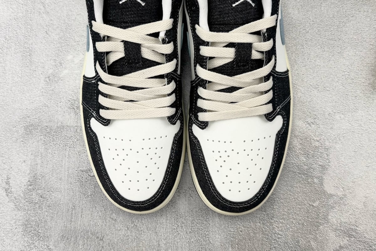 乔丹 Air Jordan 1 SE 蓝白色 鞋标实拍图