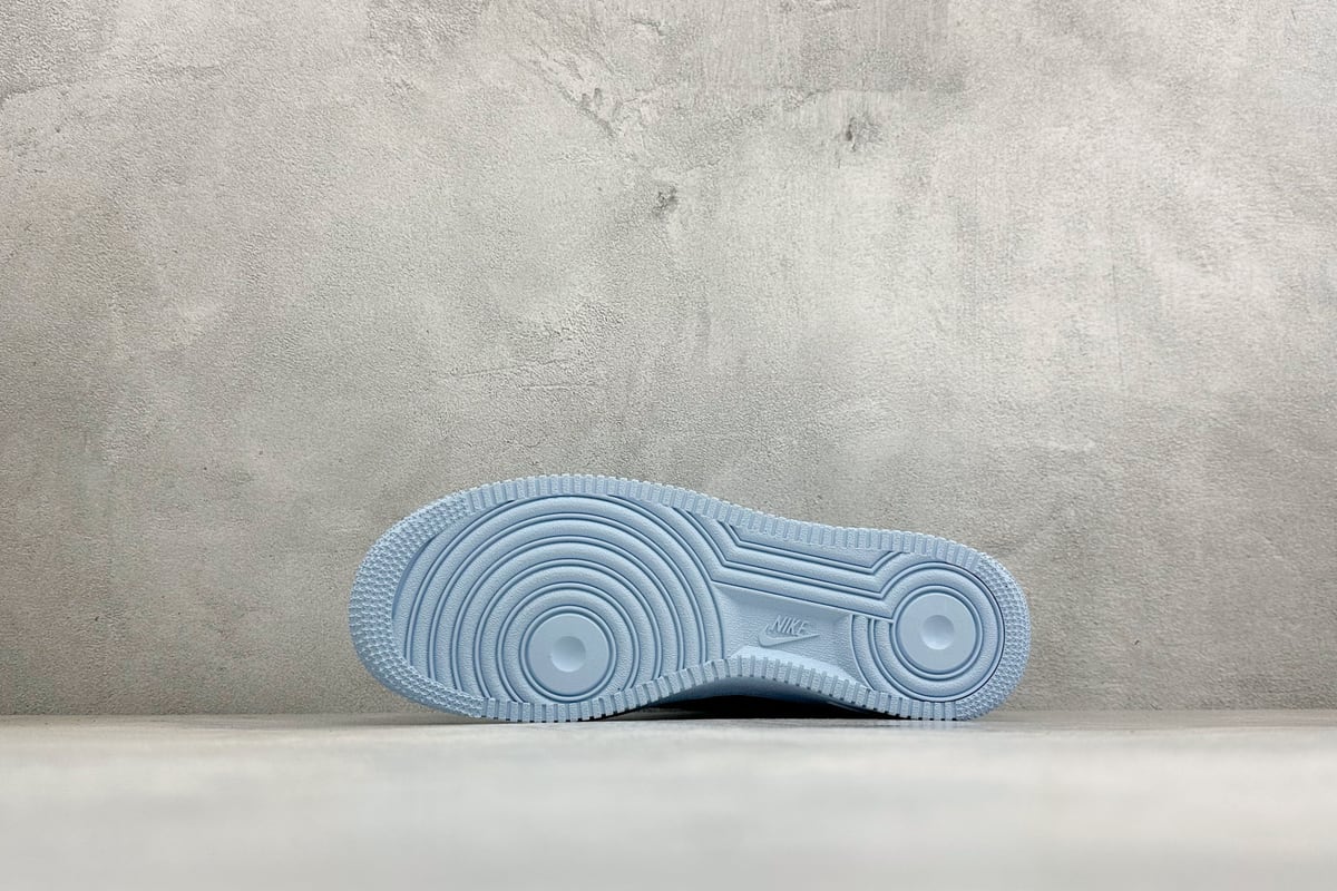 耐克 Nike x NK Air Force 1 Low 浅蓝 鞋头实拍图