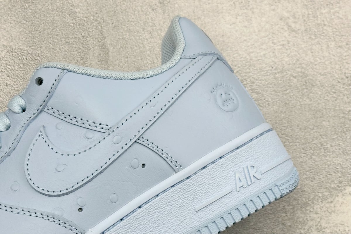 耐克 Nike x NK Air Force 1 Low 浅蓝 细节实拍图