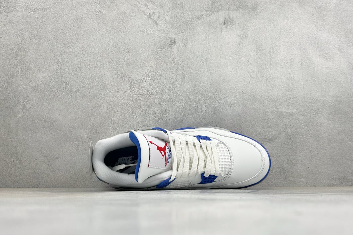 乔丹 Air Jordan 4 Retro 耐克迈克尔 白蓝黑 背面实拍图