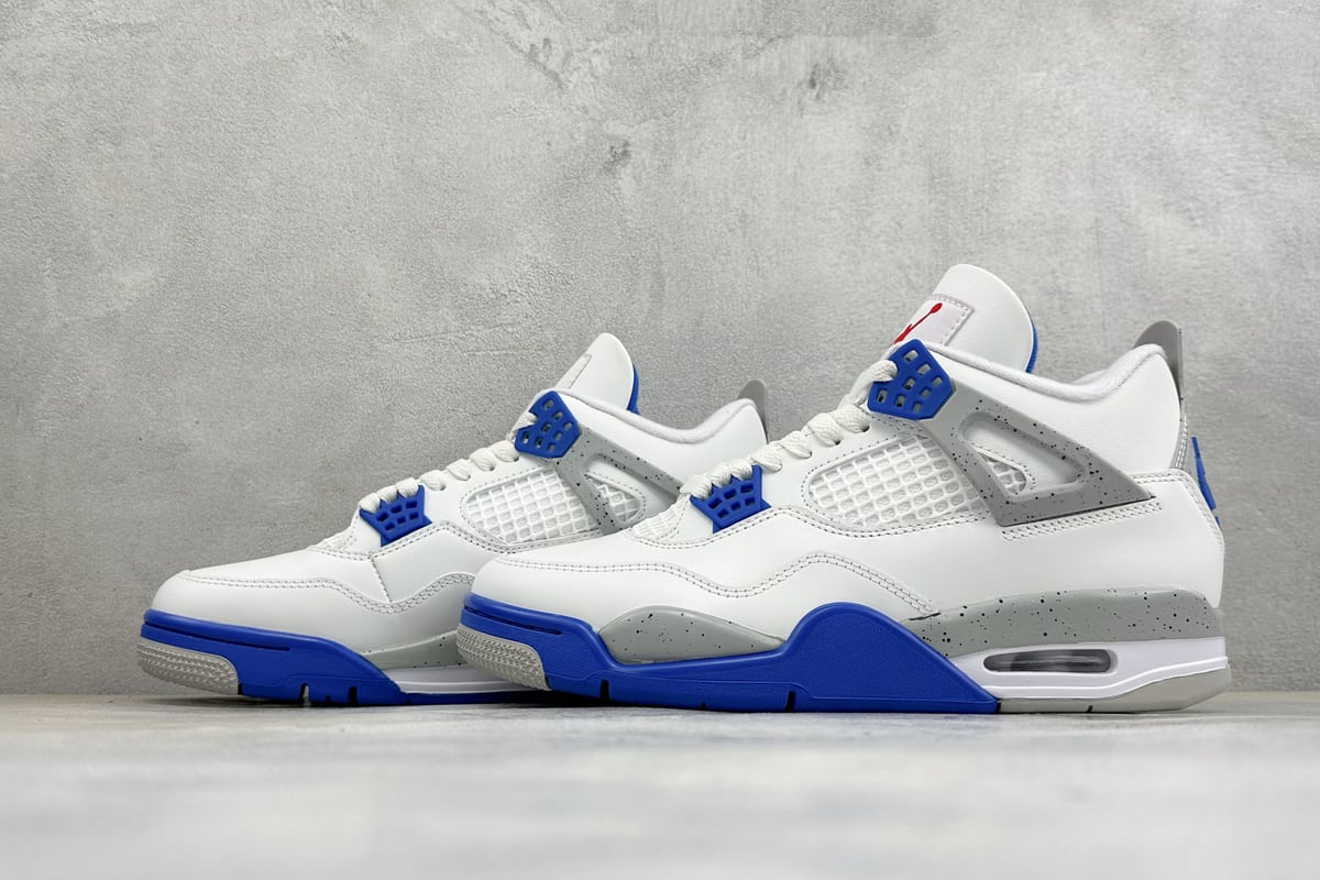 乔丹 Air Jordan 4 Retro 耐克迈克尔 白蓝黑 鞋跟实拍图