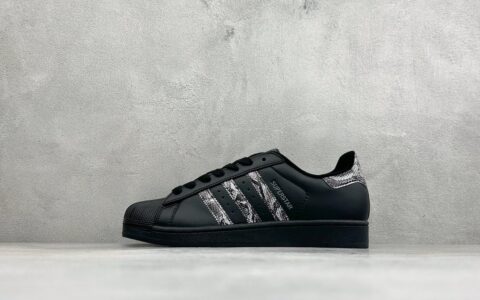 阿迪达斯Adidas Originals Superstar 贝壳头板鞋黑白纯原版本 货号：JP6058-Size