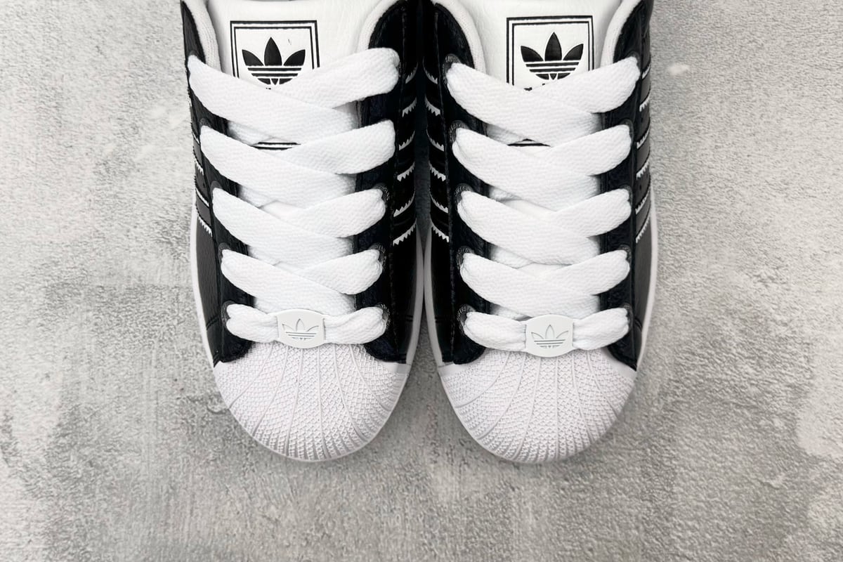 阿迪达斯 Adidas originals Superstar 黑白 鞋标实拍图