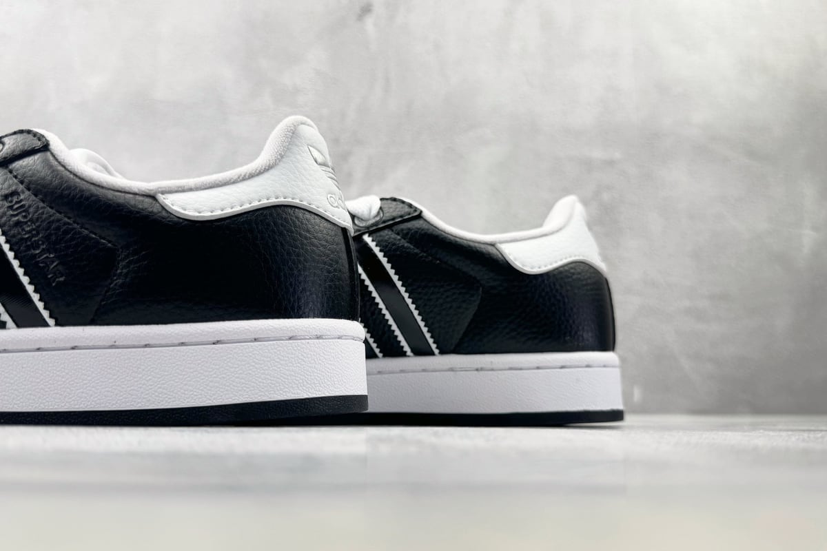 阿迪达斯 Adidas originals Superstar 黑白 上脚实拍图