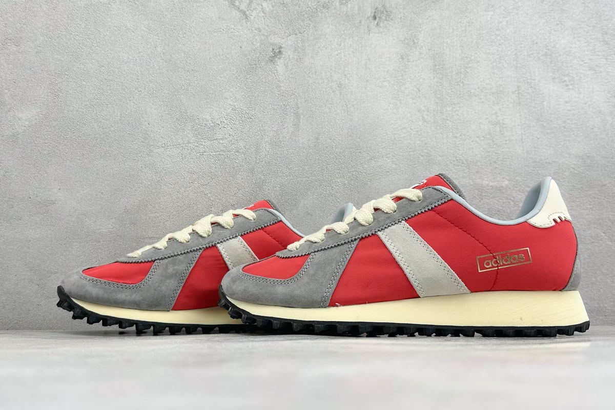 阿迪达斯 Adidas originals BW RUN 舒适贴合复古风德训跑步鞋 红灰 鞋跟实拍图