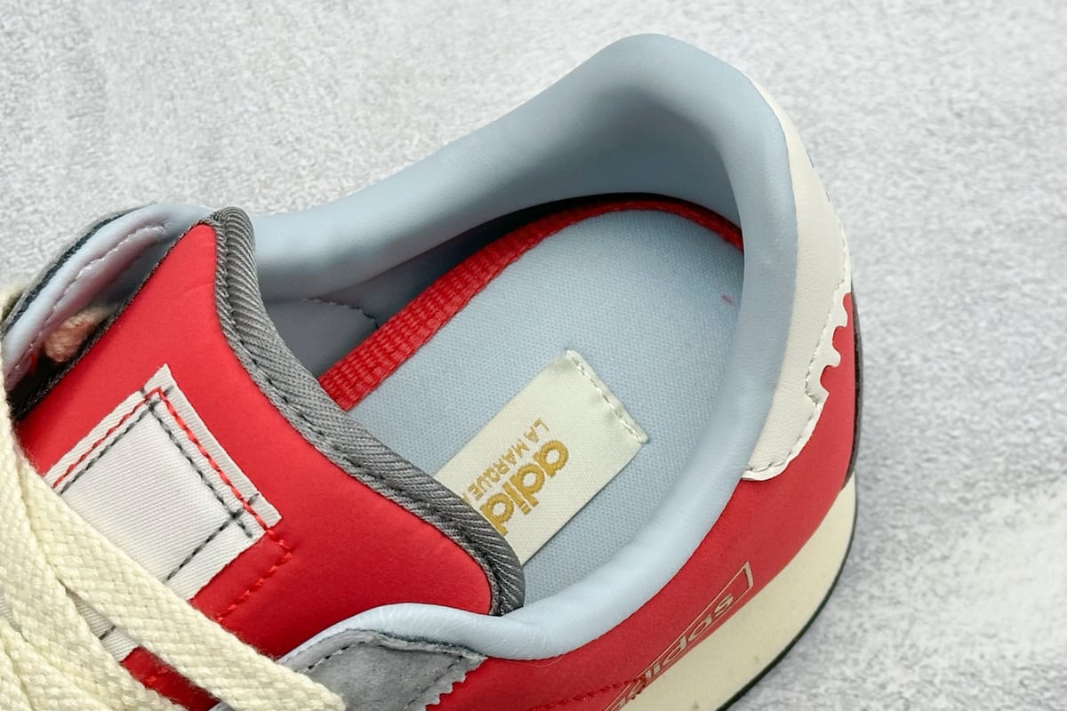 阿迪达斯 Adidas originals BW RUN 舒适贴合复古风德训跑步鞋 红灰 上脚实拍图