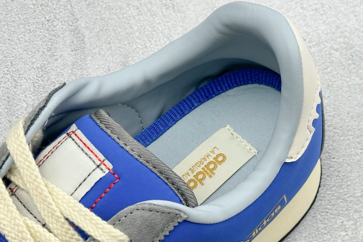 阿迪达斯 Adidas originals BW RUN 舒适贴合复古风德训跑步鞋 蓝灰 上脚实拍图