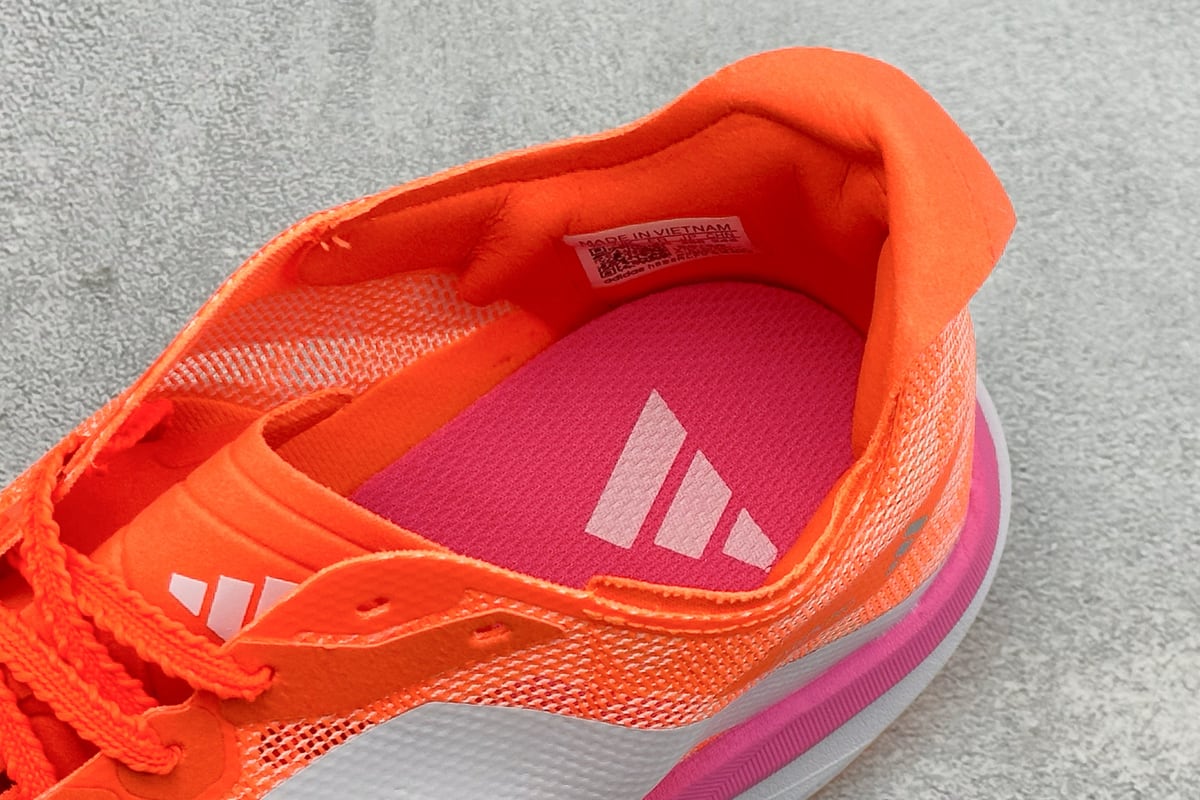 阿迪达斯 Adidas ZYRION PRO 舒适贴合防滑耐磨透气回弹跑步鞋 橙粉 上脚实拍图