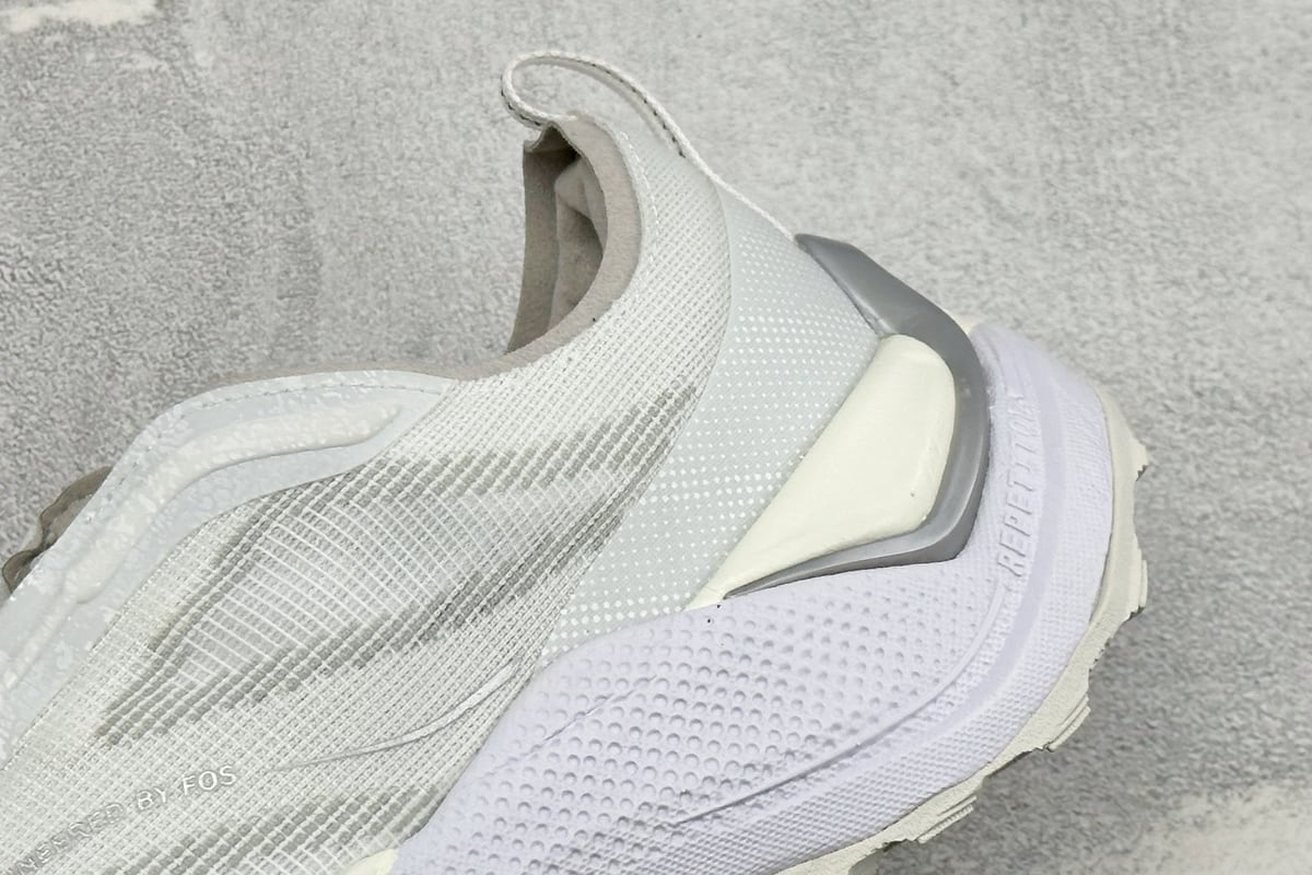 阿迪达斯 Adidas Holo Peak 防滑运动 舒适贴合 低帮越野跑鞋 白 细节实拍图