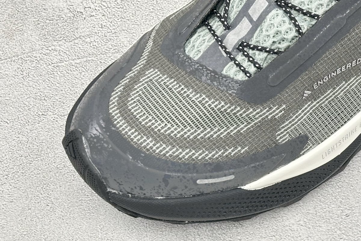 阿迪达斯 Adidas Holo Peak 防滑运动 舒适贴合 低帮越野跑鞋 黑白 鞋标实拍图