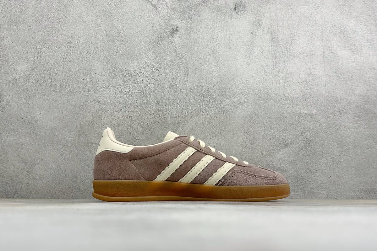 阿迪达斯 Adidas Original Samba OG 复古经典轻便板鞋 白橙 侧面实拍图