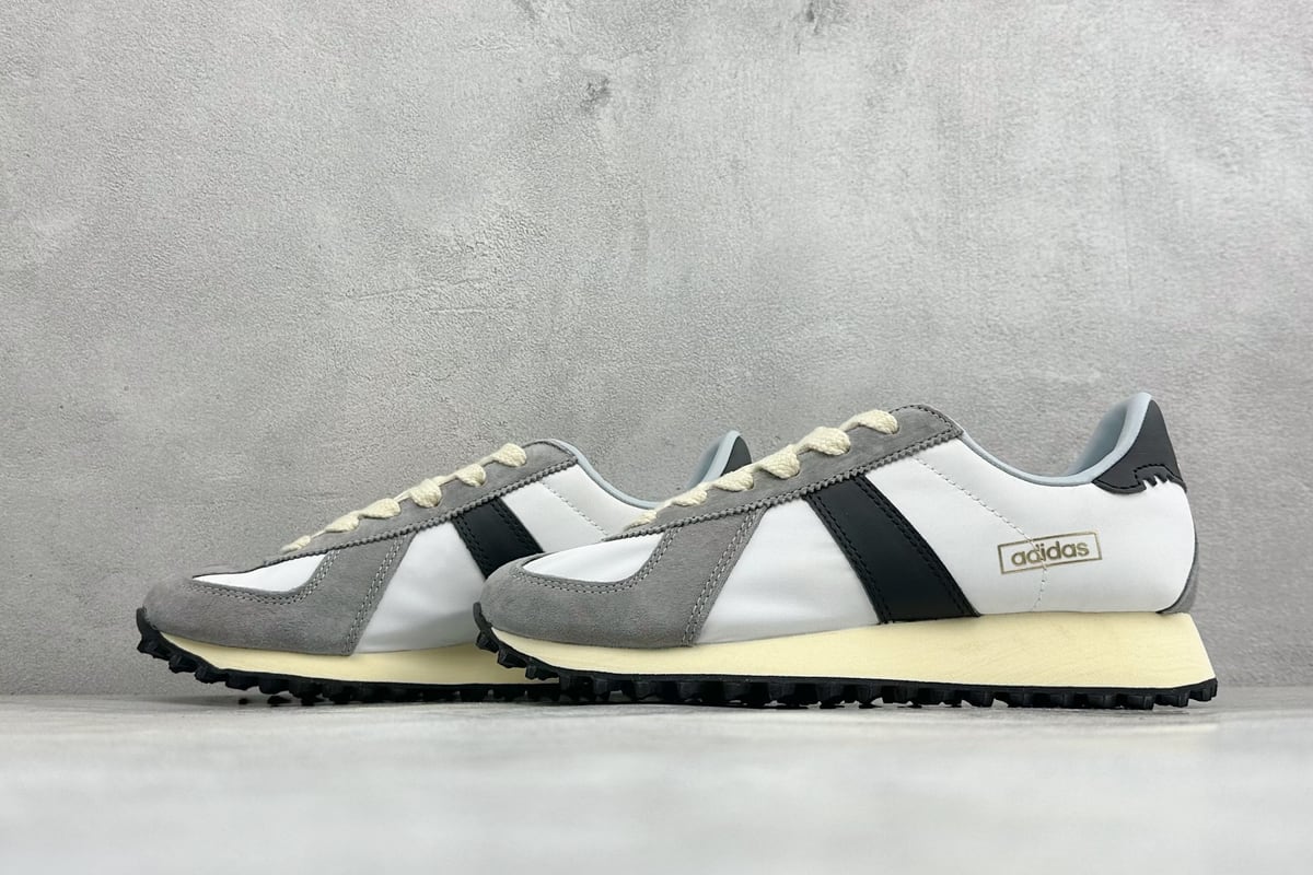 阿迪达斯 Adidas originals BW RUN 舒适贴合复古风德训跑步鞋 灰黑白 鞋跟实拍图