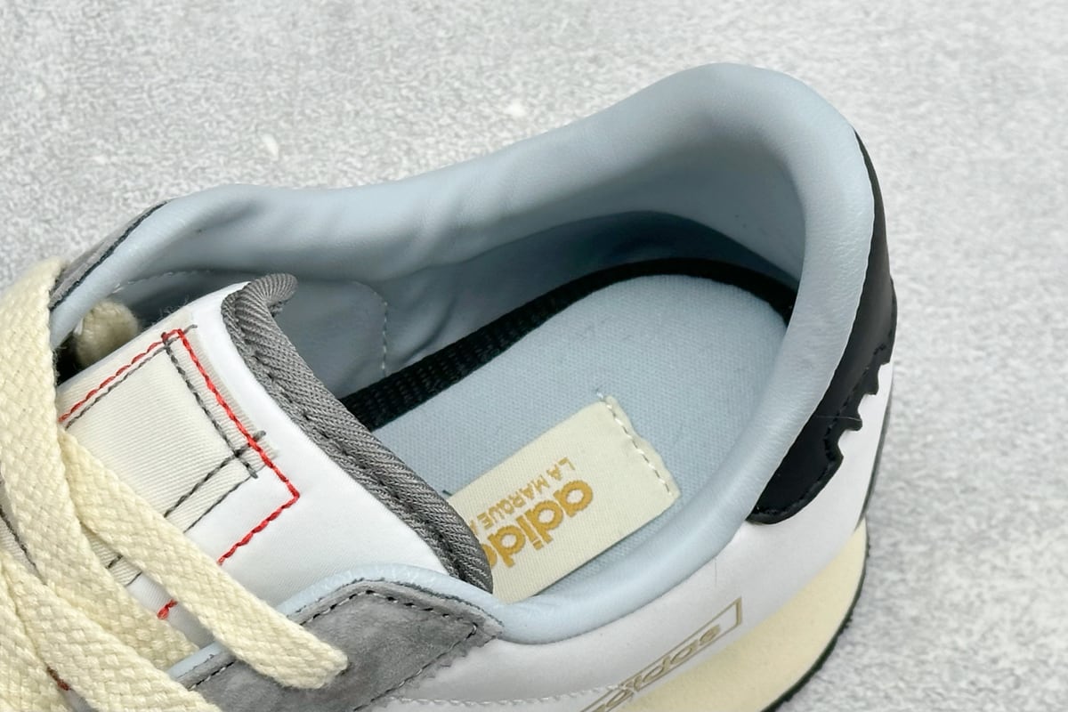 阿迪达斯 Adidas originals BW RUN 舒适贴合复古风德训跑步鞋 灰黑白 上脚实拍图