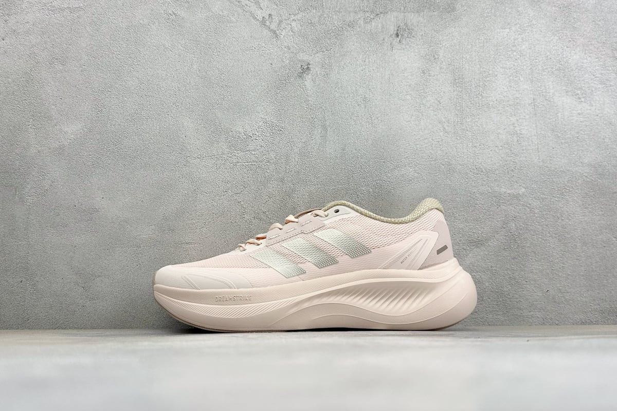 阿迪达斯 Adidas Dreamcushion 阿迪透气缓震休闲运动鞋 白 正面实拍图