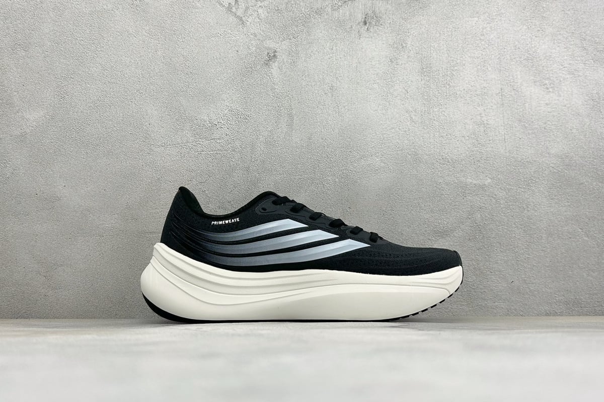 阿迪达斯 Adidas Originals Adistar 5M 黑白 侧面实拍图