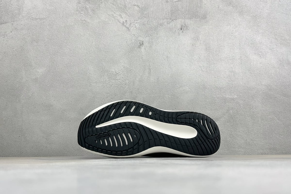 阿迪达斯 Adidas Originals Adistar 5M 黑白 鞋头实拍图