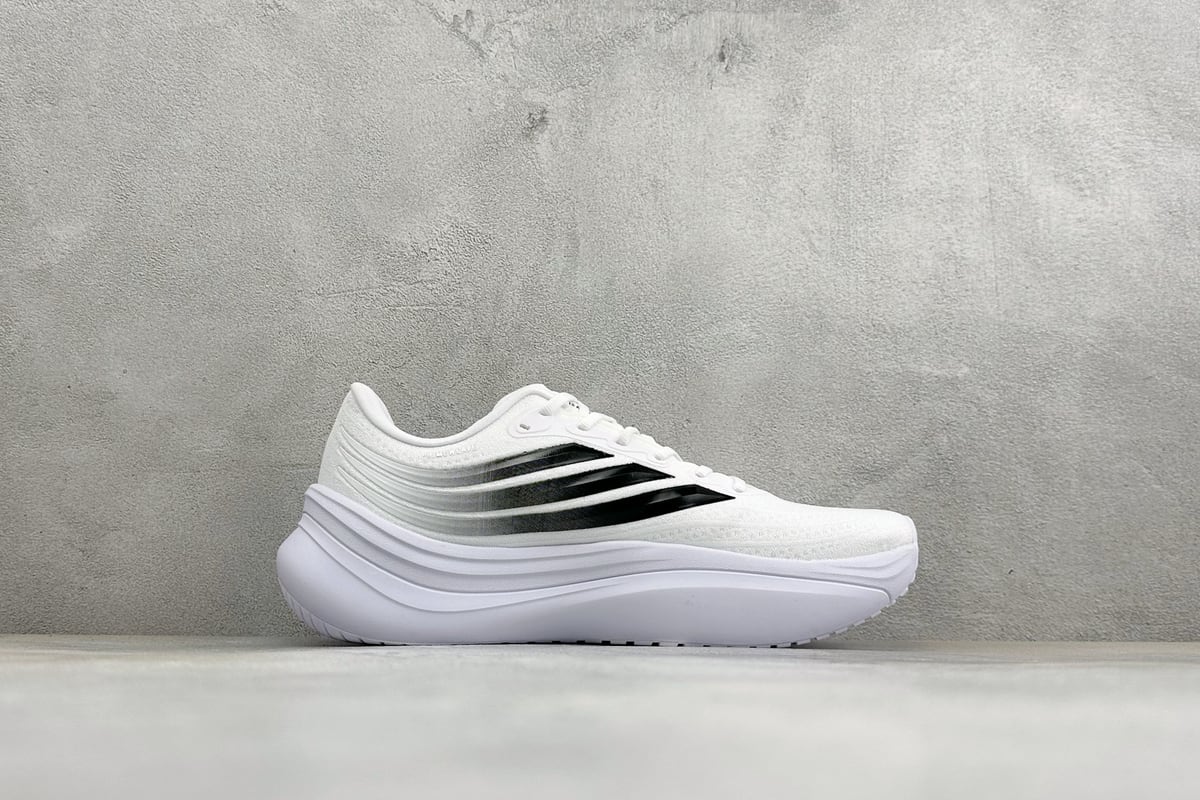 阿迪达斯 Adidas Originals Adistar 5M 白 侧面实拍图