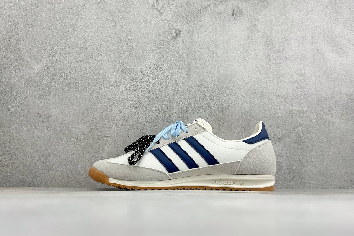 阿迪达斯 Adidas Originals SL 72 RS 休闲防滑耐磨低帮板鞋 白黑 正面实拍图
