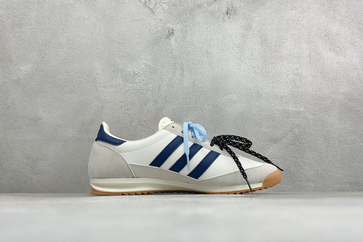 阿迪达斯 Adidas Originals SL 72 RS 休闲防滑耐磨低帮板鞋 白黑 侧面实拍图