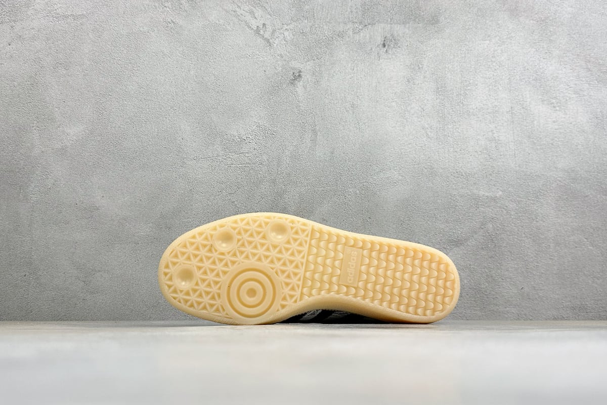 阿迪达斯 Adidas Original Samba OG 复古桑巴板鞋 白 鞋头实拍图