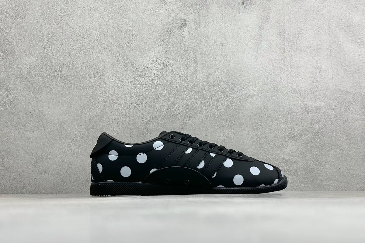 阿迪达斯 Adidas originals ANFU W 皮革织物 低帮生活休闲鞋 黑白 侧面实拍图