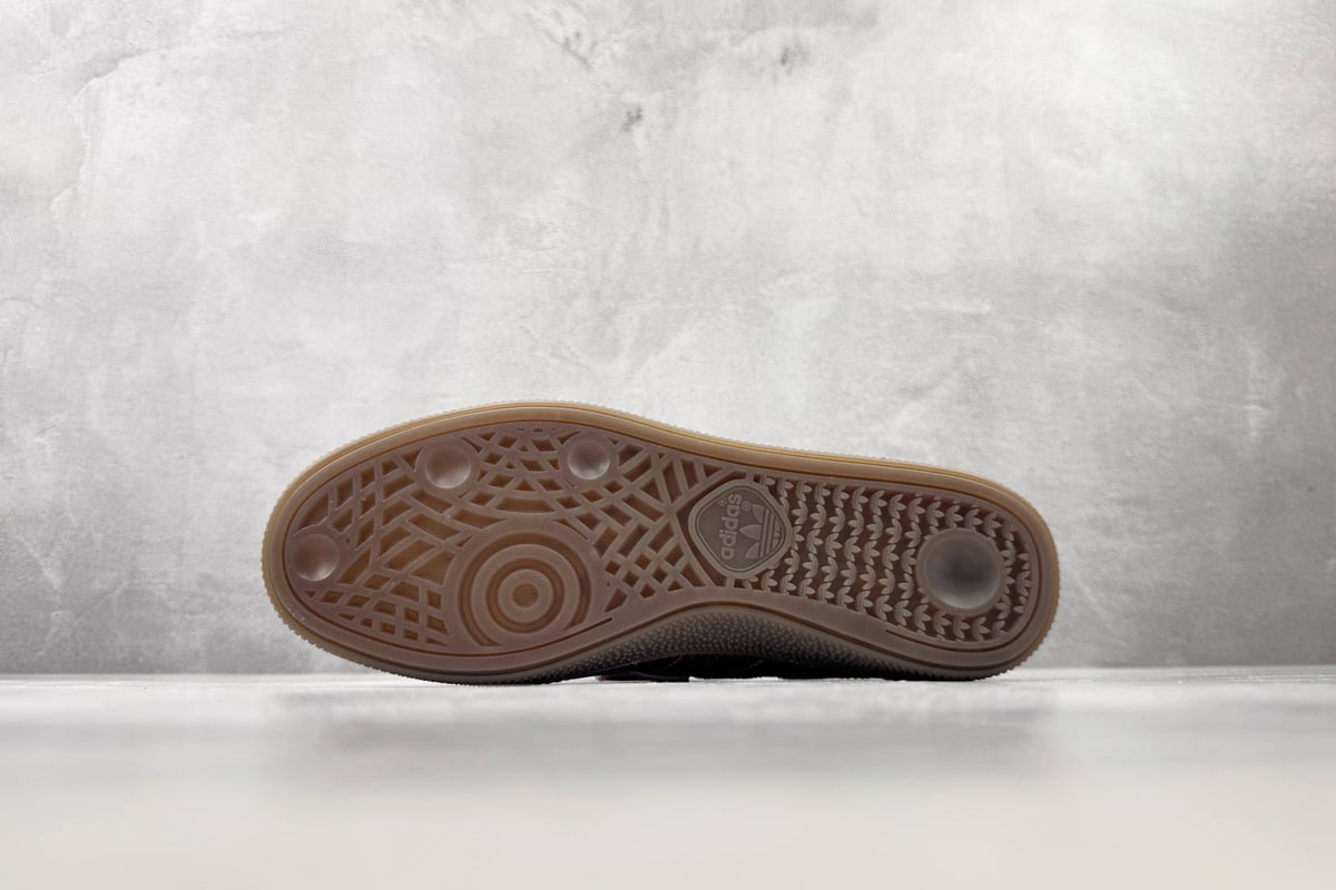 阿迪达斯 Adidas originals HANDBALL SPEZIAL 红白 鞋头实拍图