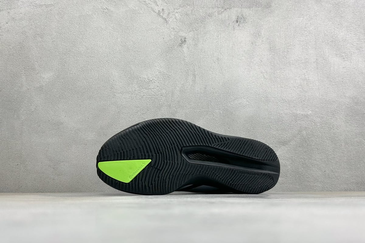 阿迪达斯 Adidas ZYRION PRO 舒适贴合防滑耐磨透气回弹跑步鞋 黑白 鞋头实拍图