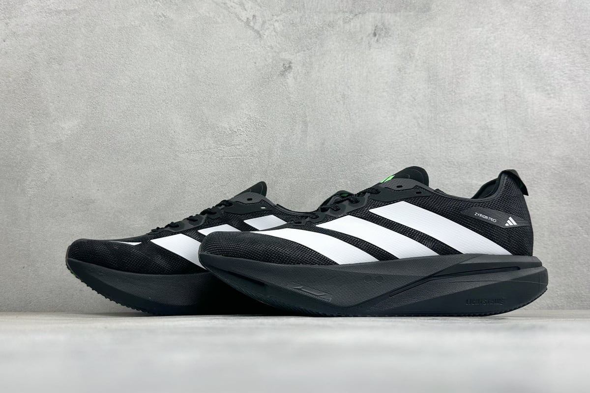 阿迪达斯 Adidas Zyrion Pro 阿迪透气缓震训练竞速跑步鞋 黑白 鞋跟实拍图
