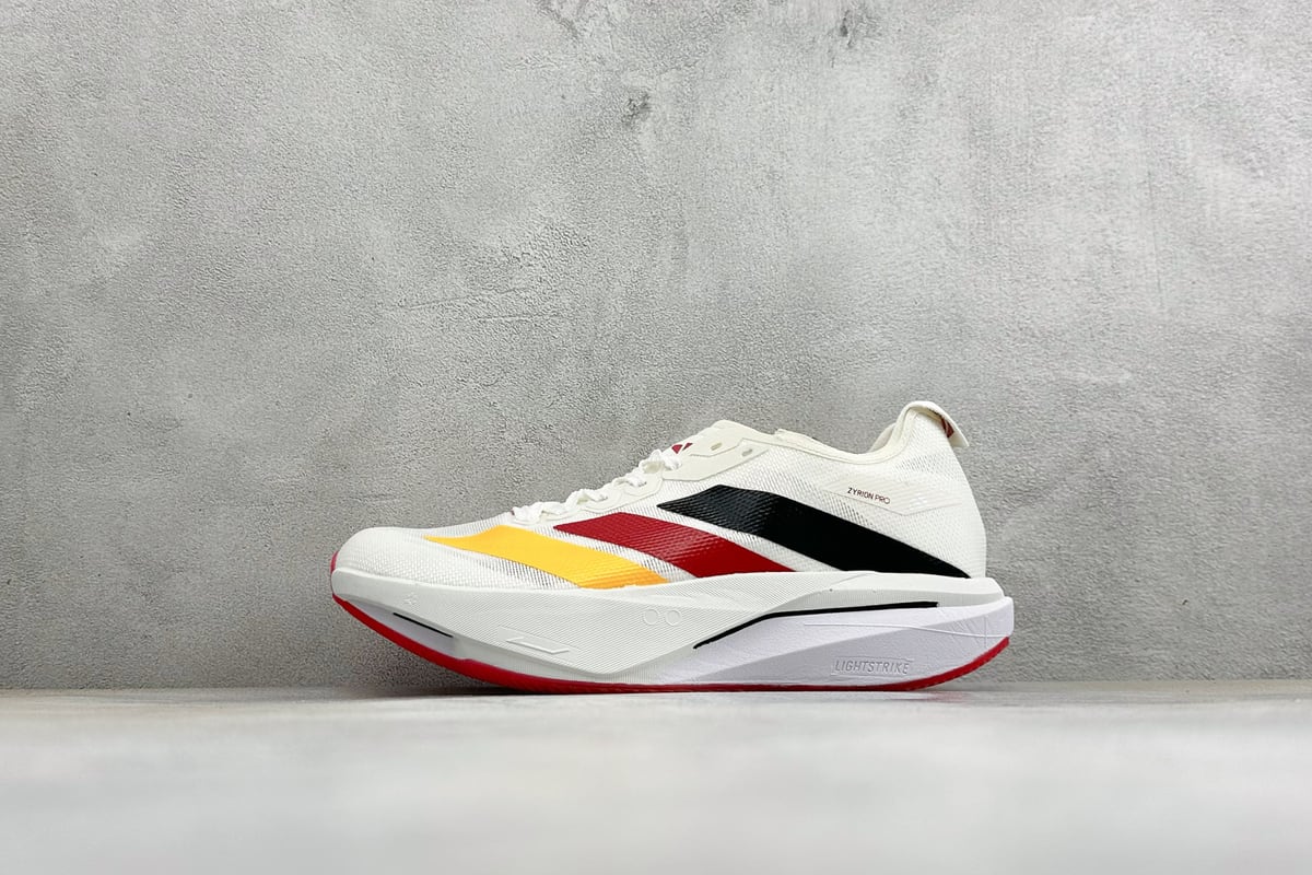 阿迪达斯 Adidas ZYRION PRO 舒适贴合防滑耐磨透气回弹跑步鞋 白红黄 正面实拍图