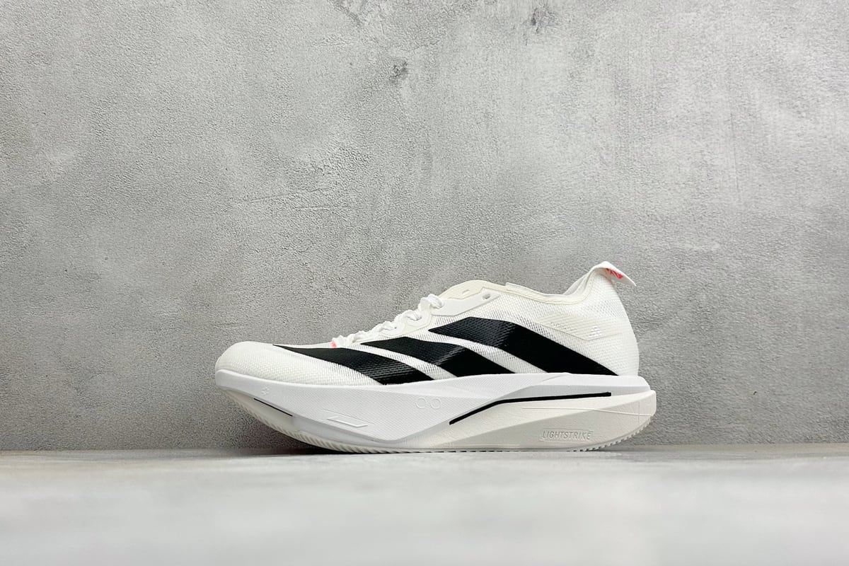 阿迪达斯 Adidas ZYRION PRO 舒适贴合防滑耐磨透气回弹跑步鞋 白黑 正面实拍图