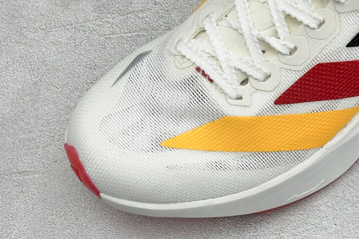 阿迪达斯 Adidas ZYRION PRO 舒适贴合防滑耐磨透气回弹跑步鞋 白红黄 鞋标实拍图
