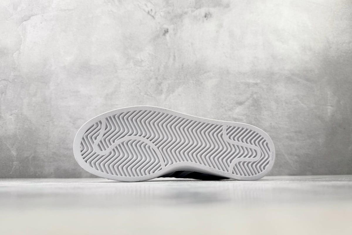 阿迪达斯 Adidas originals SUPERSTAR 2 白蓝 鞋头实拍图