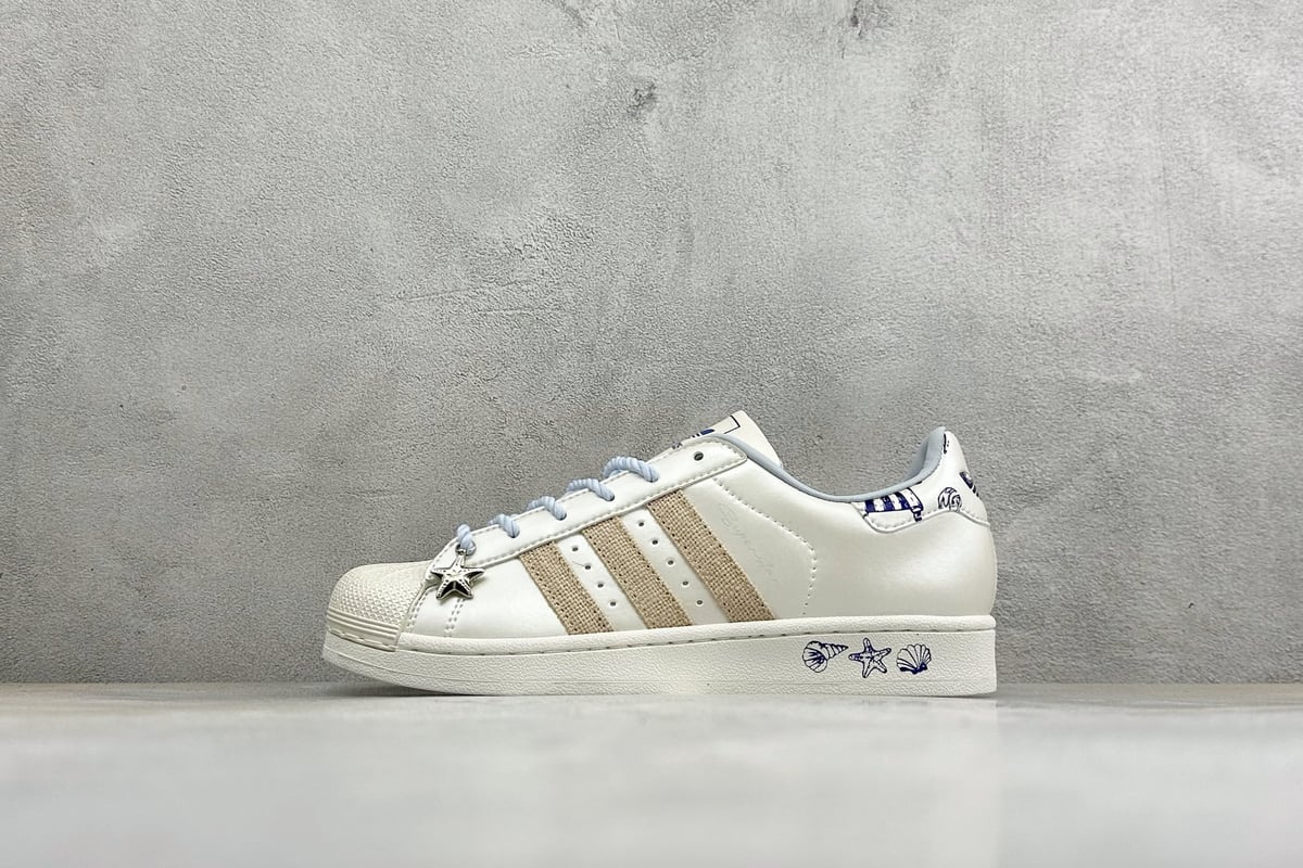 阿迪达斯 Adidas Originals Superstar 贝壳头板鞋 白蓝黑 正面实拍图