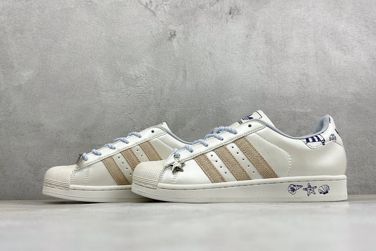 阿迪达斯 Adidas Originals Superstar 贝壳头板鞋 白蓝黑 鞋跟实拍图