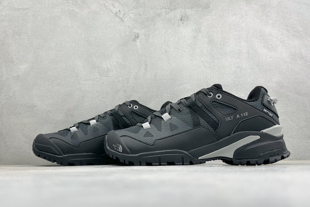北面 The North Face The North MEN’S ULTRA 黑白蓝 鞋跟实拍图