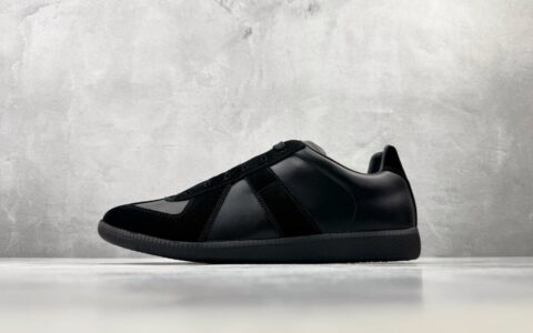 其他品牌Maison Margiela 梅森马吉拉Replica 黑色纯原版本 货号：S58WS0109P1895B